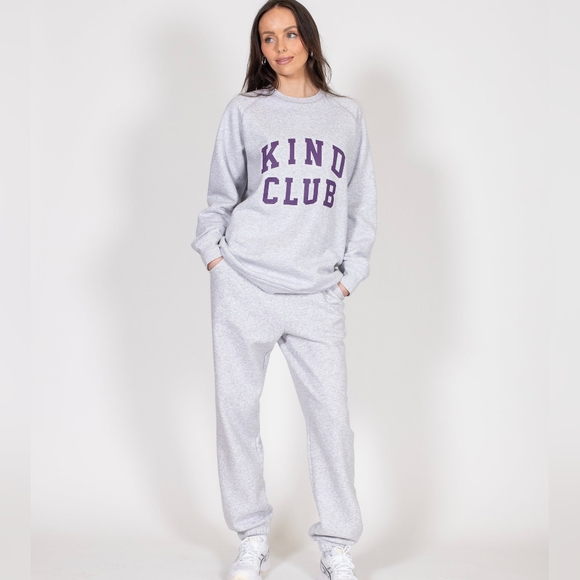 Brunette The Label The "KIND CLUB" Big Sister Crew Neck Sweatshirt | Pebble Grey - Picture 2 of 12
